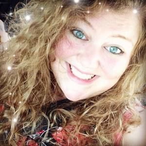 Meet your Posher, Abbey